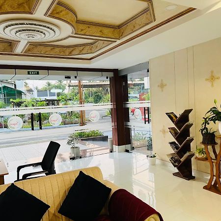 Hotel Seapark Kollam Dış mekan fotoğraf