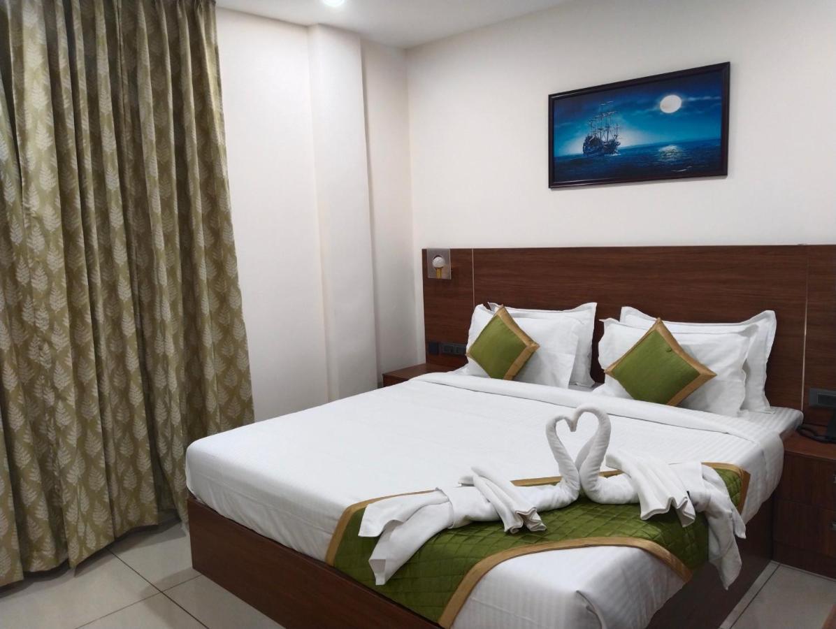 Hotel Seapark Kollam Dış mekan fotoğraf