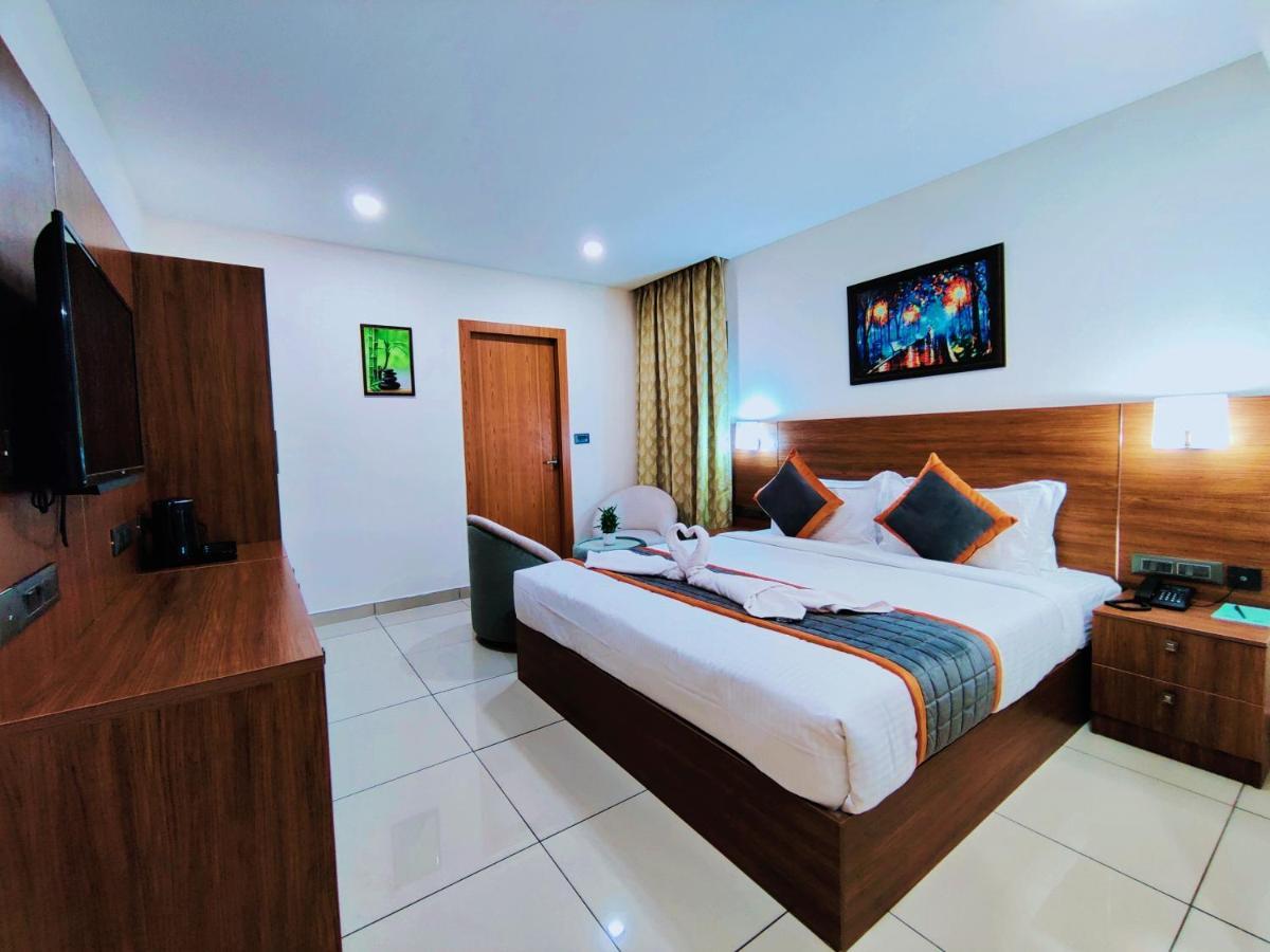 Hotel Seapark Kollam Dış mekan fotoğraf