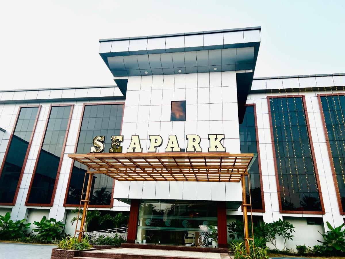 Hotel Seapark Kollam Dış mekan fotoğraf