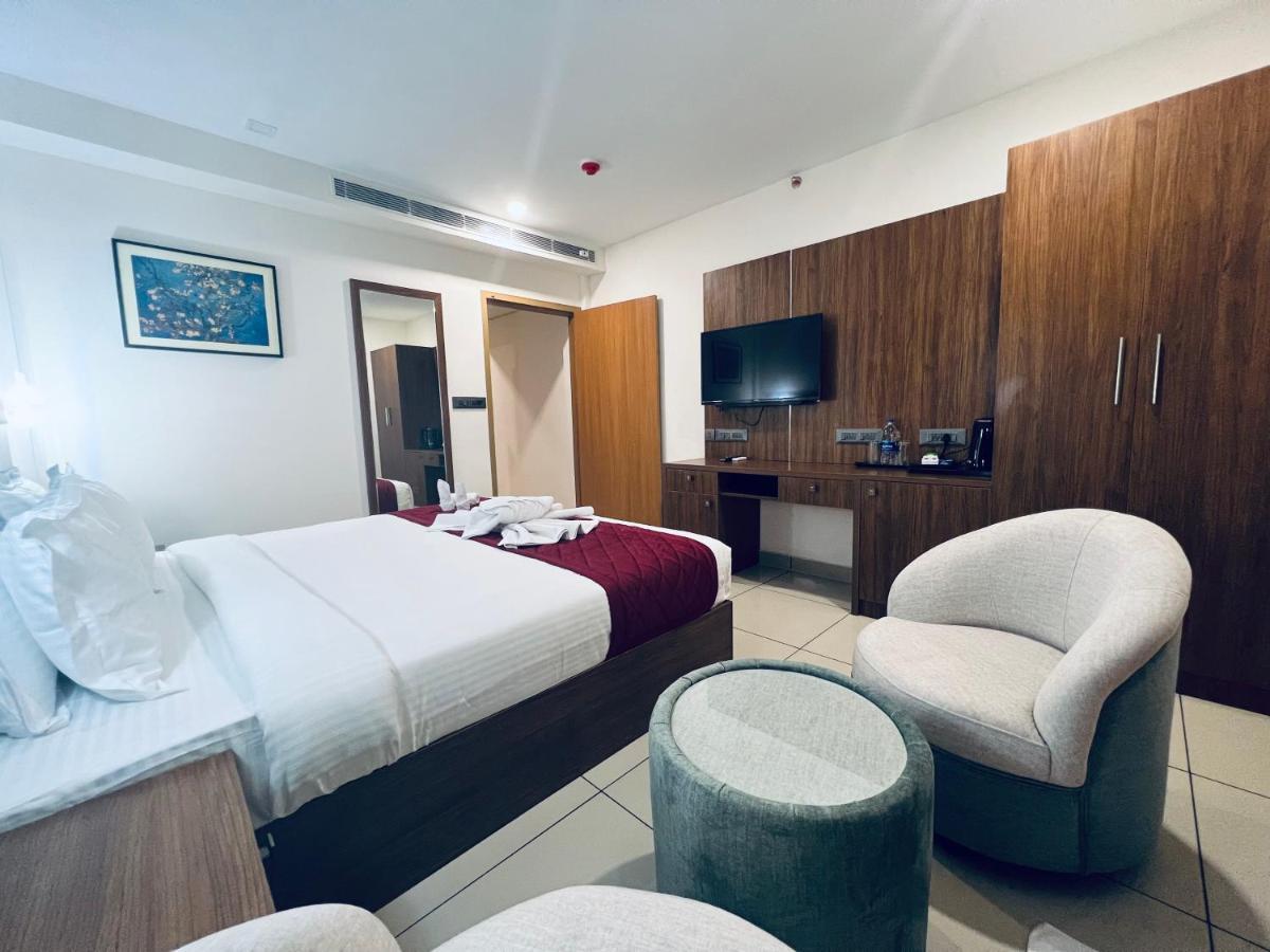 Hotel Seapark Kollam Dış mekan fotoğraf