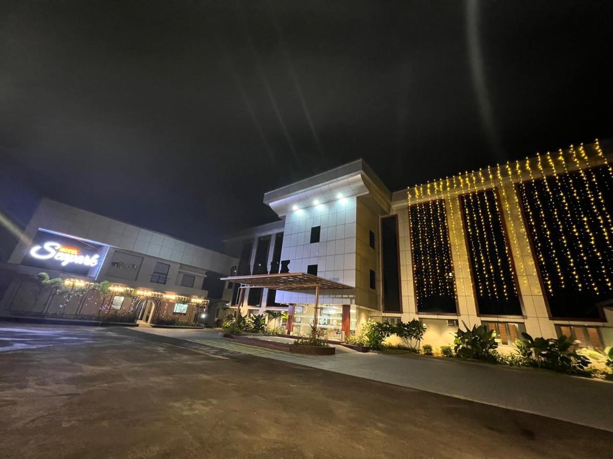 Hotel Seapark Kollam Dış mekan fotoğraf