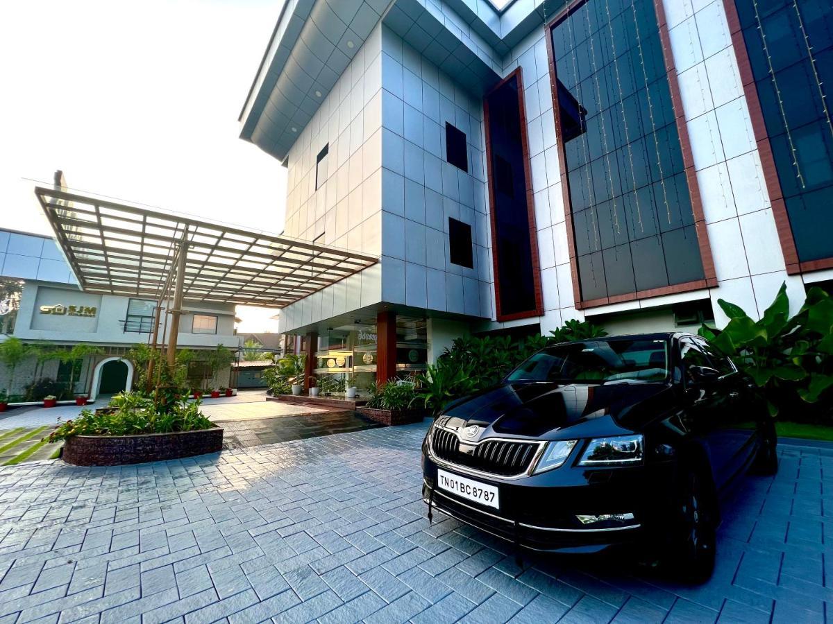 Hotel Seapark Kollam Dış mekan fotoğraf