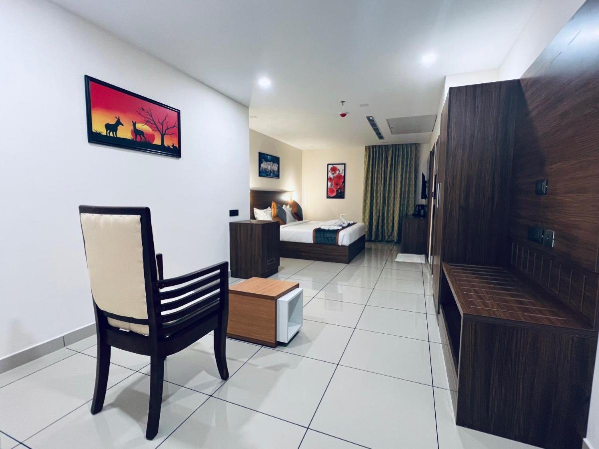 Hotel Seapark Kollam Dış mekan fotoğraf