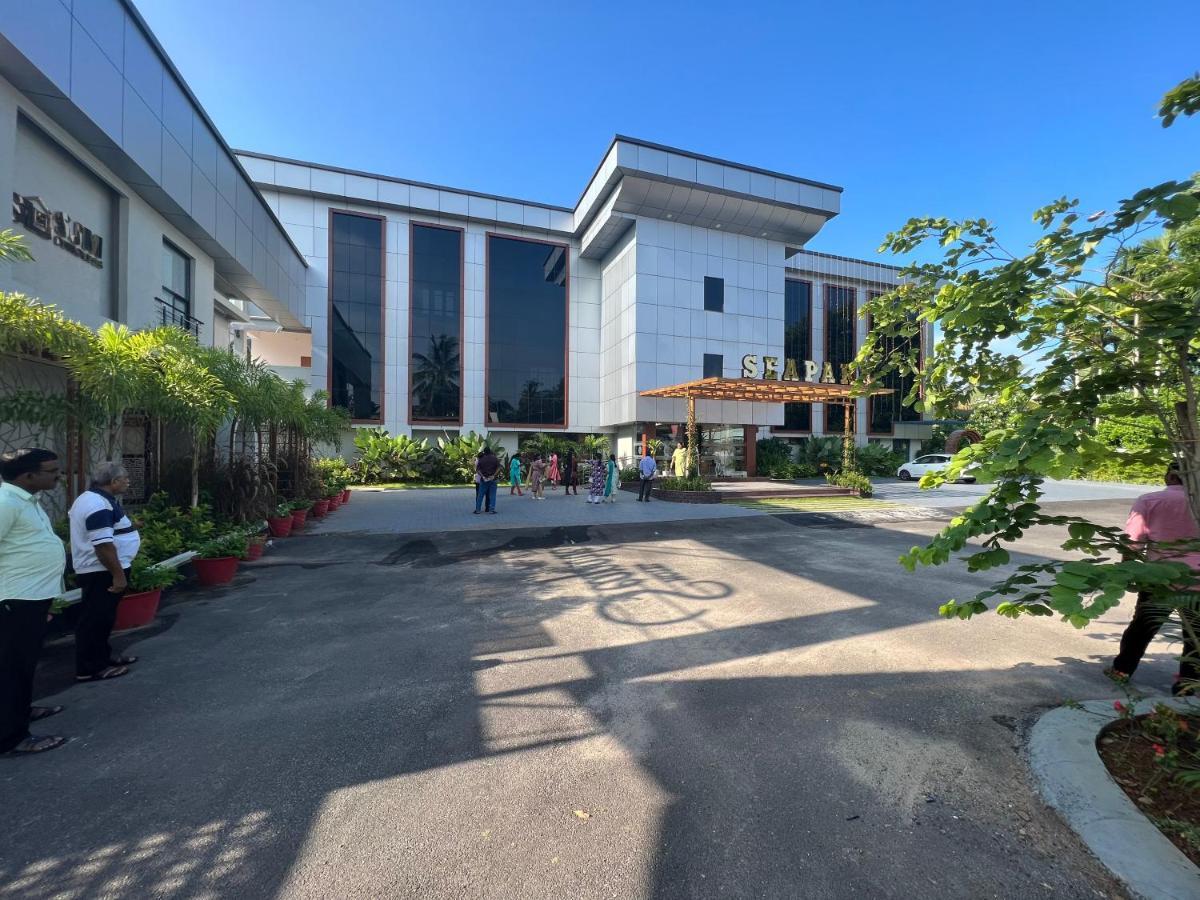 Hotel Seapark Kollam Dış mekan fotoğraf